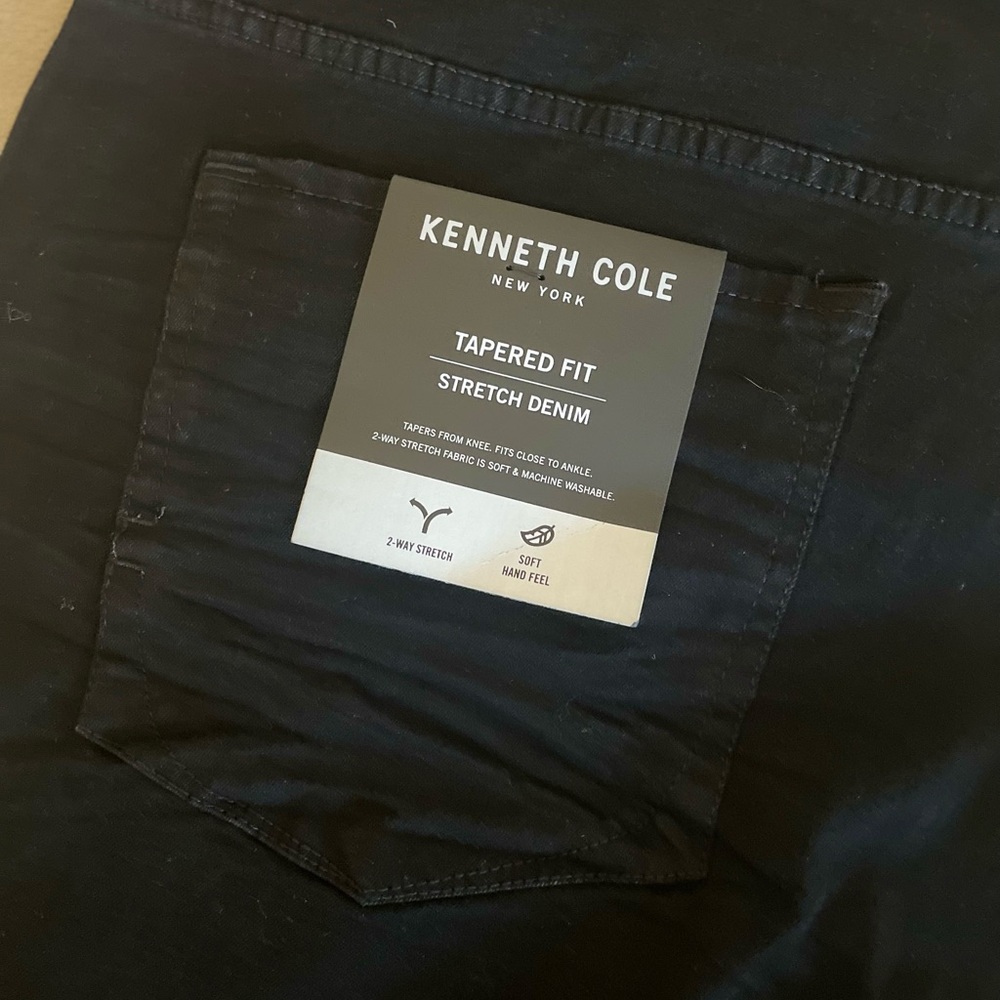 Kenneth Cole Tapered Fit Straight Leg Jeans - Size 44x32 - Picture 9 of 16